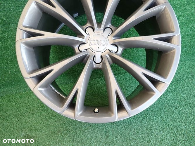 AUDI A8 S8 9Jx19 ET33 5x112 felga aluminiowa - 2
