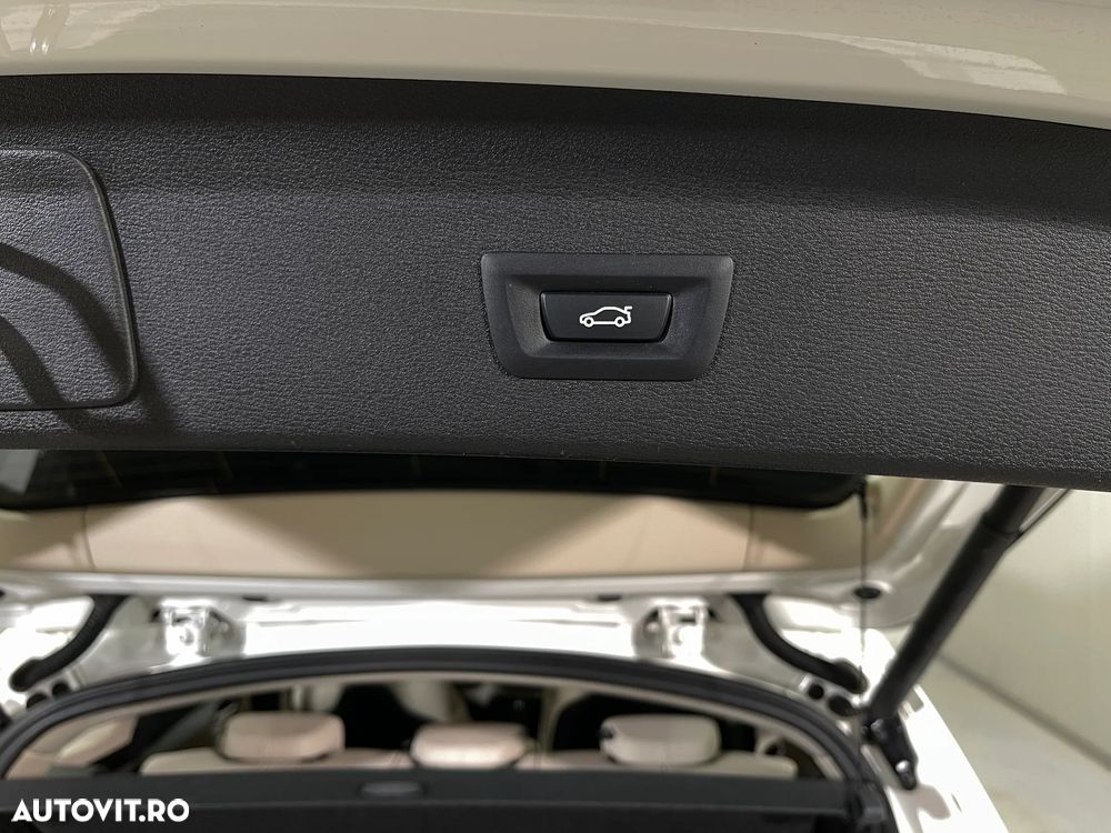 BMW X1 sDrive18i - 21