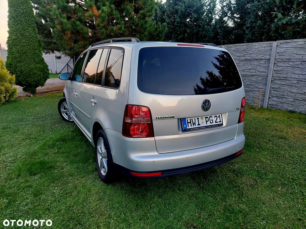 Volkswagen Touran 1.4 TSI Comfortline Perfectline - 11