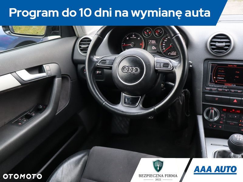 Audi A3 Sportback - 8