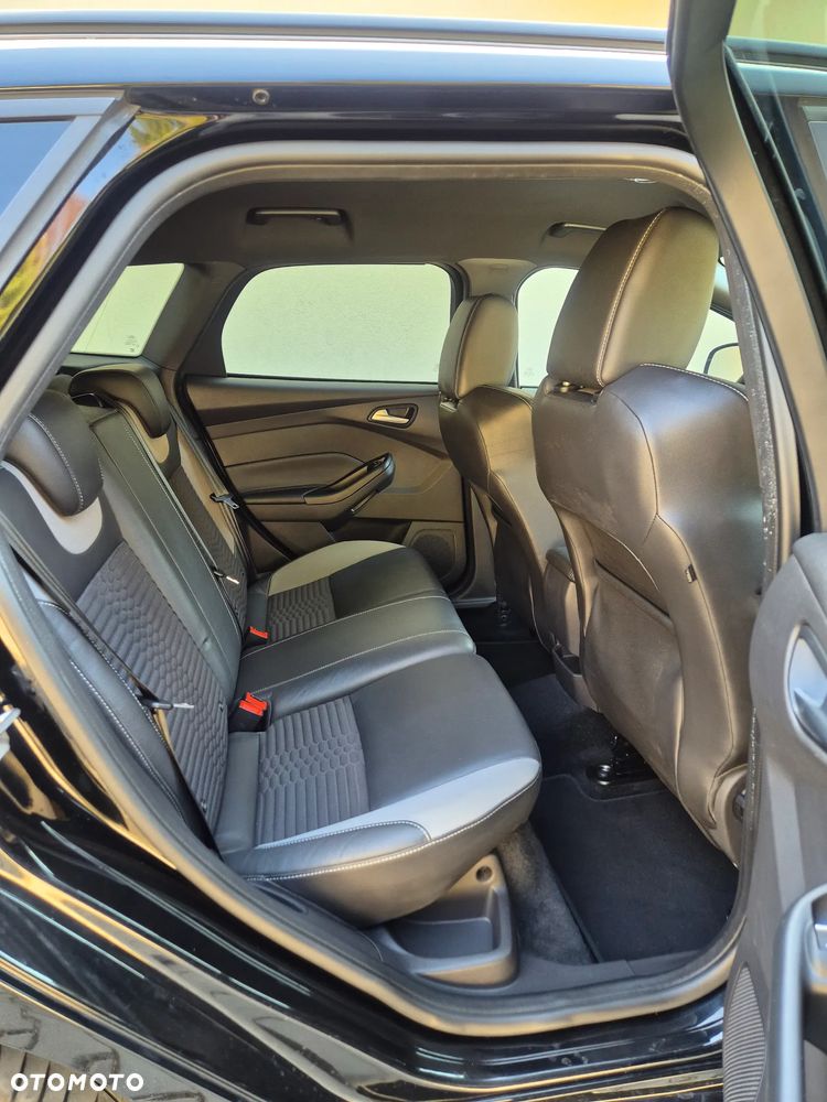 Ford Focus 2.0 TDCi ST mit Leder-Exclusiv-Paket - 9