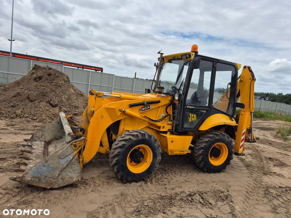JCB 2cx - 2