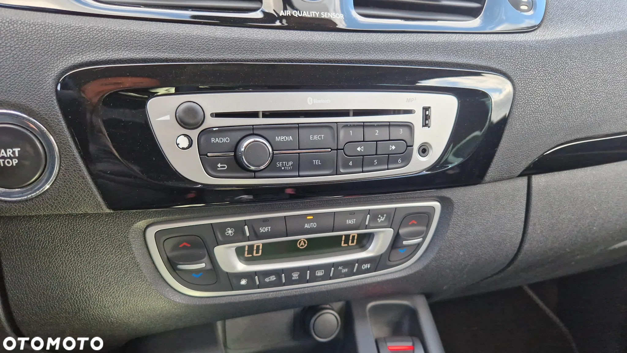 Renault Scenic ENERGY TCe 115 Bose Edition - 13