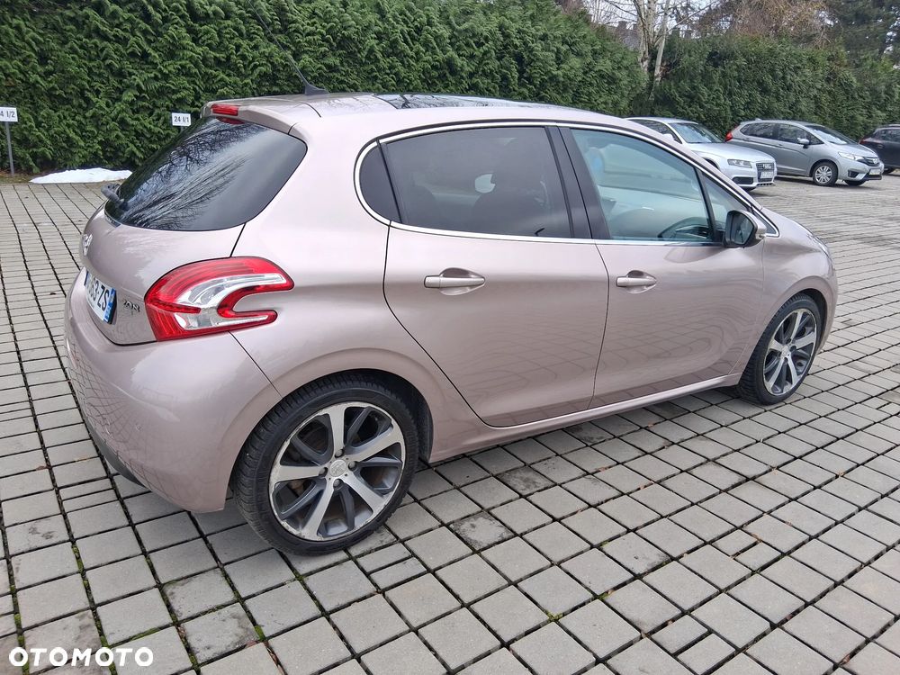 Peugeot 208 e-HDi 92 Stop&Start Style - 9