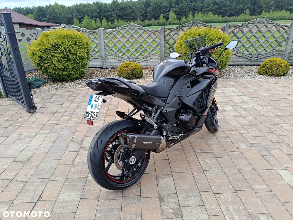 Kawasaki Ninja 1000 SX - 38