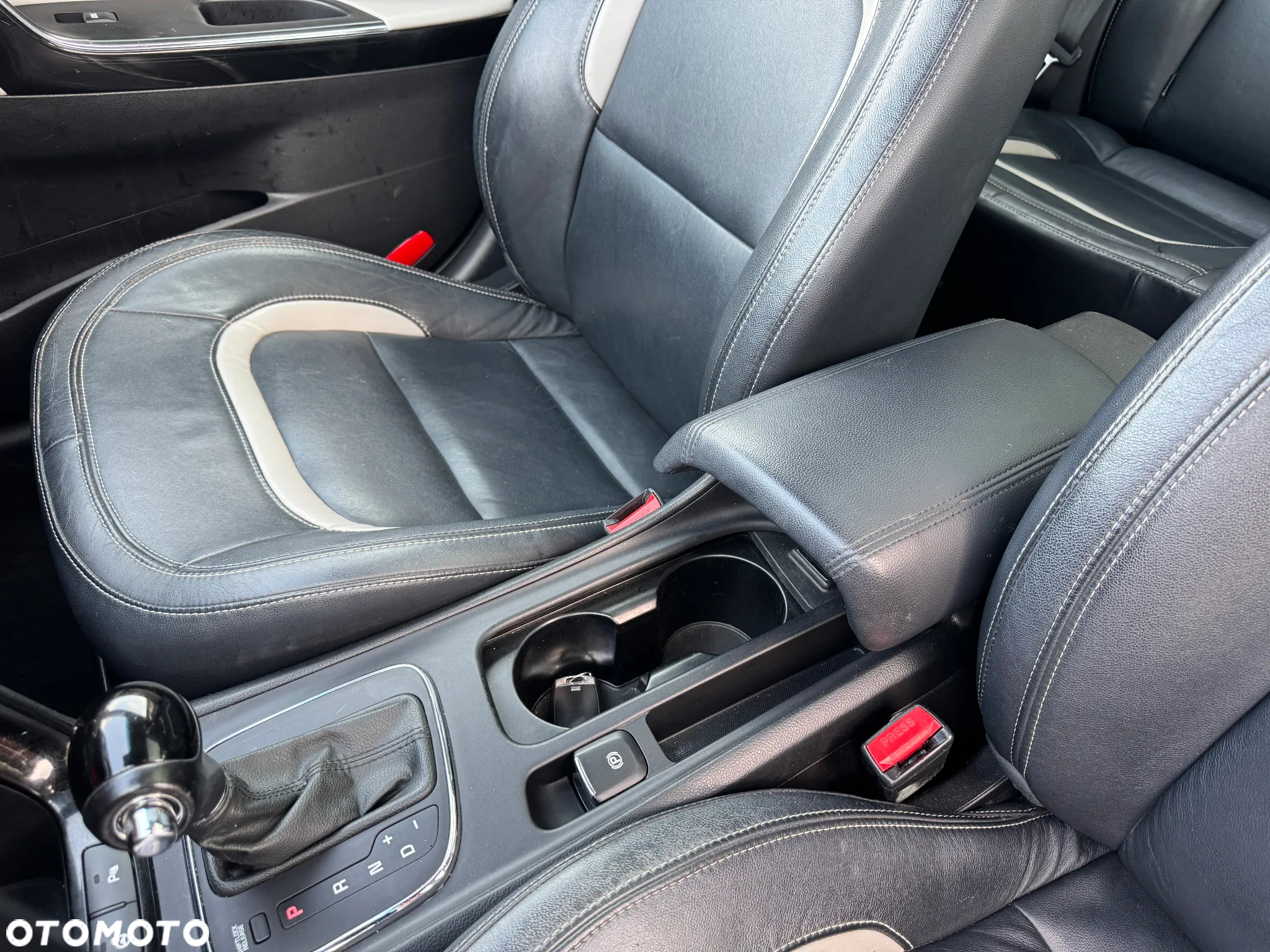 Kia Ceed 1.6 CRDi 128 SW Platinum Edition - 26