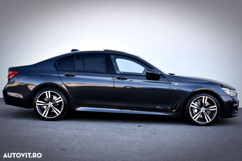 BMW Seria 7 740i - 13