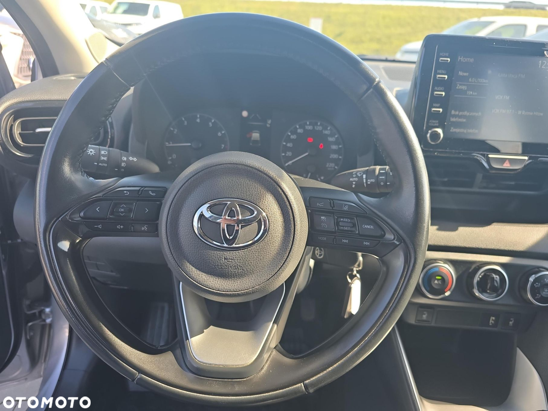 Toyota Yaris - 16