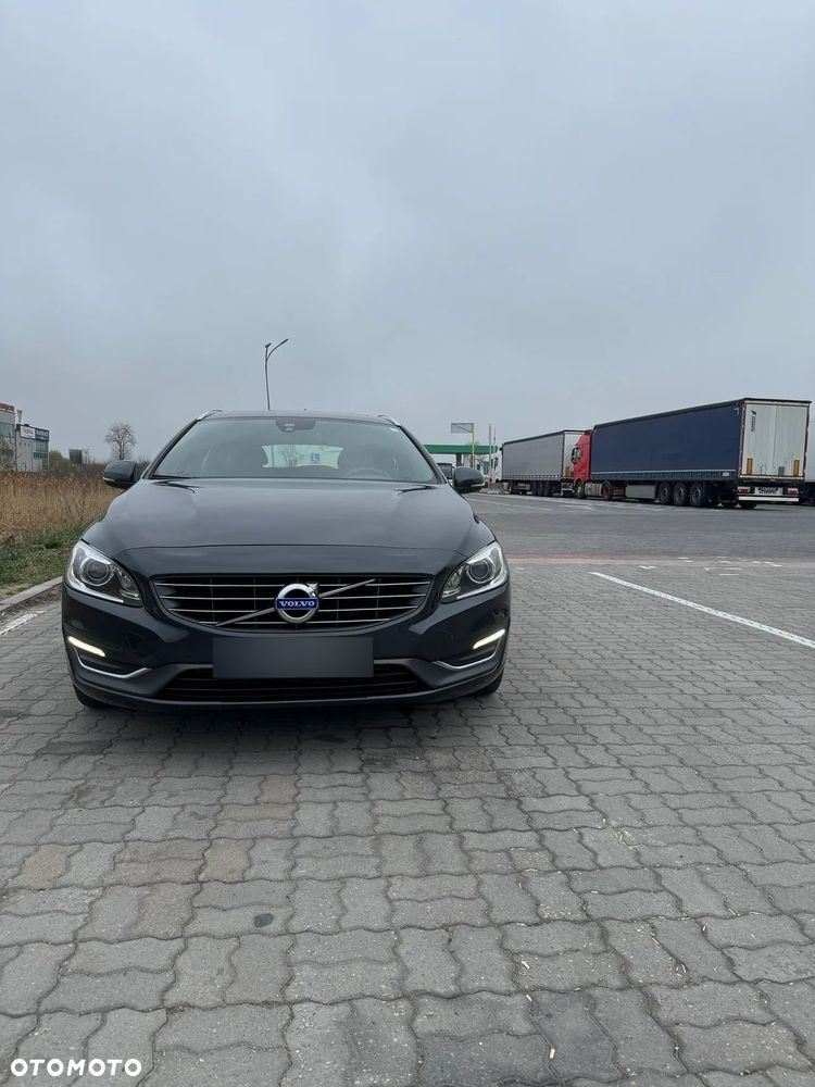 Volvo V60 - 10