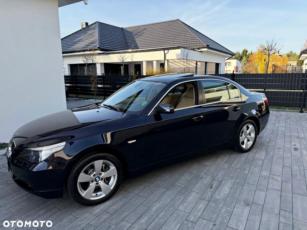 BMW Seria 5 525xi - 7