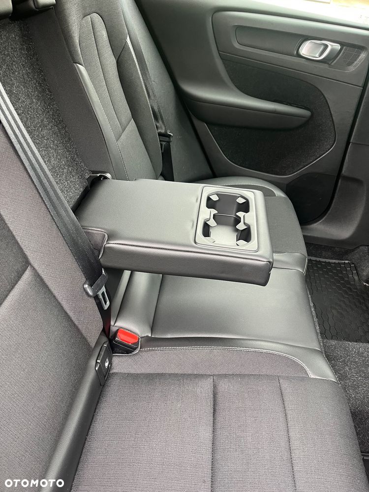 Volvo XC 40 D3 SCR R-Design - 37