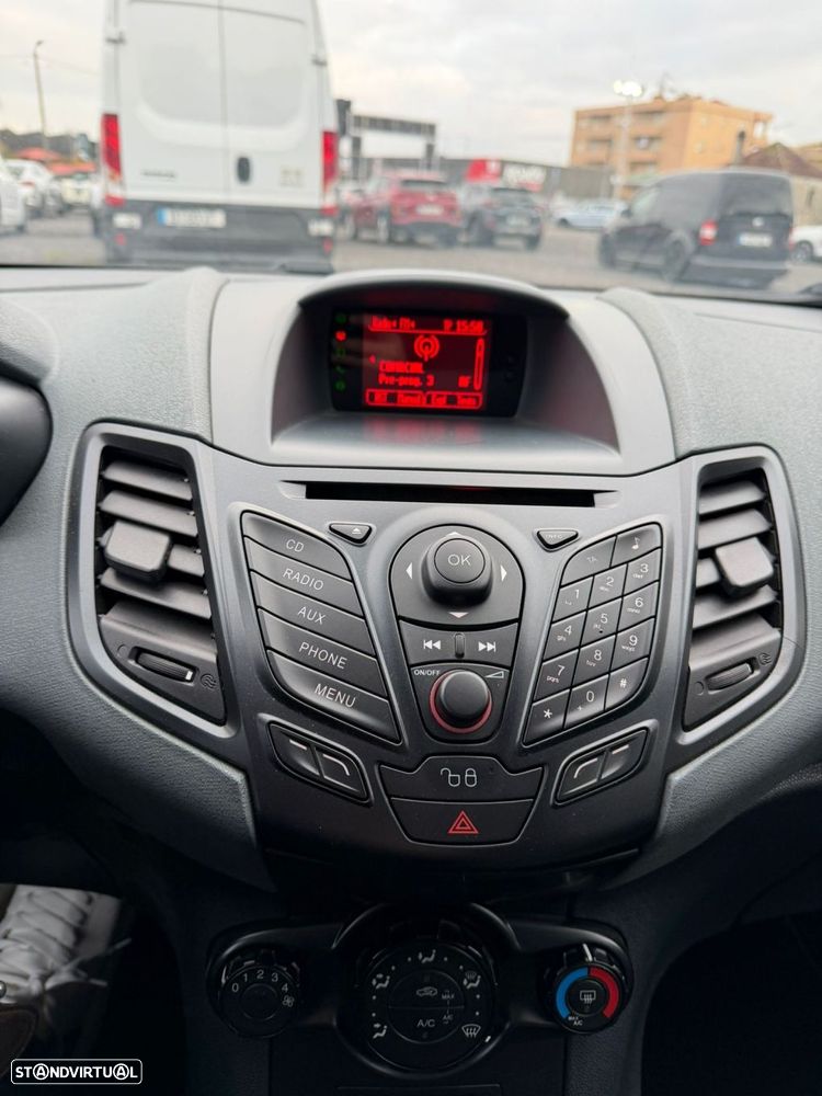 Ford Fiesta 1.4 TDCi - 26