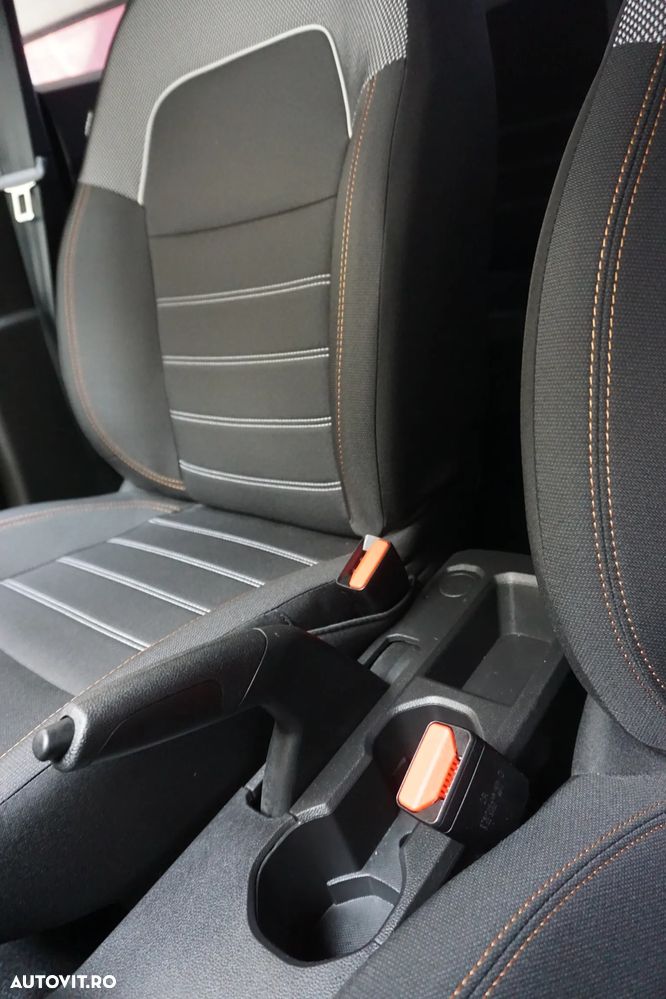 Dacia Sandero Stepway TCe 90 MT6 Expression - 24