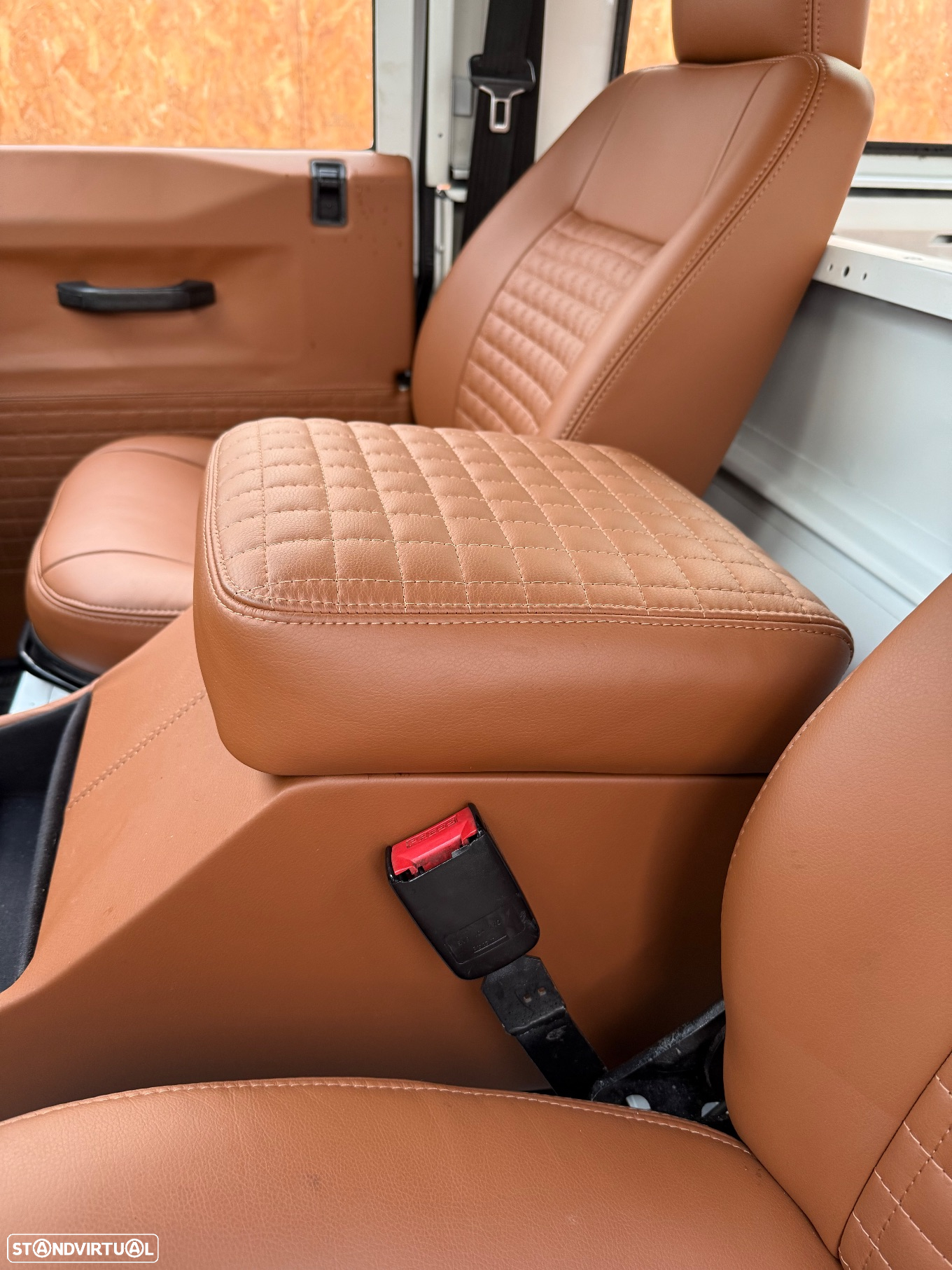 Land Rover Defender - 3