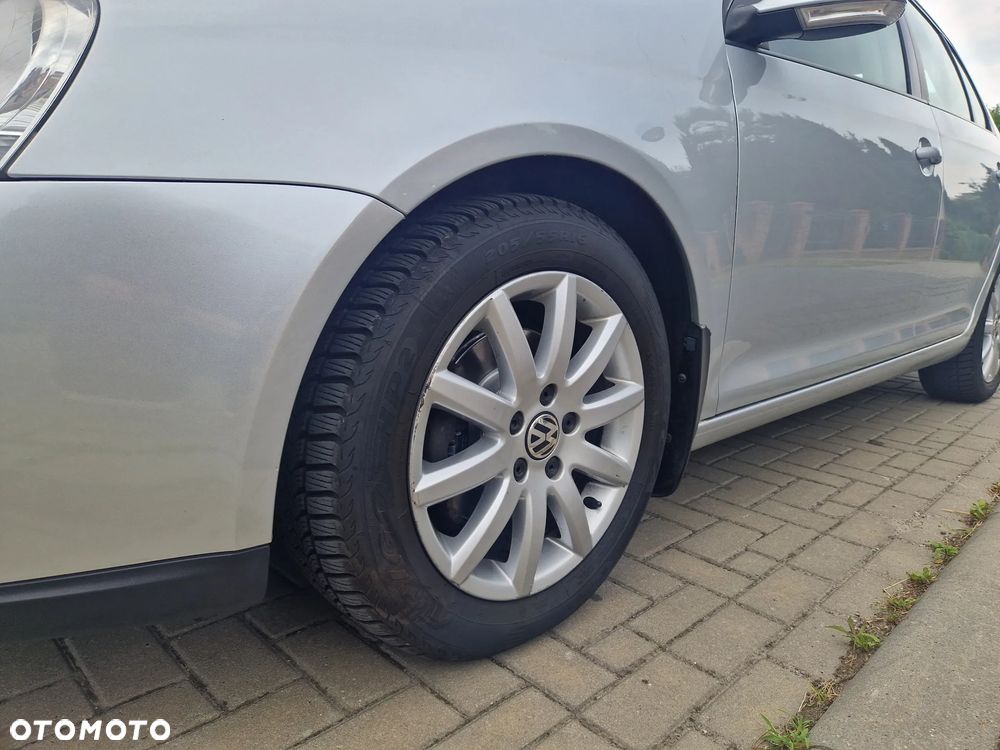 Volkswagen Jetta - 10