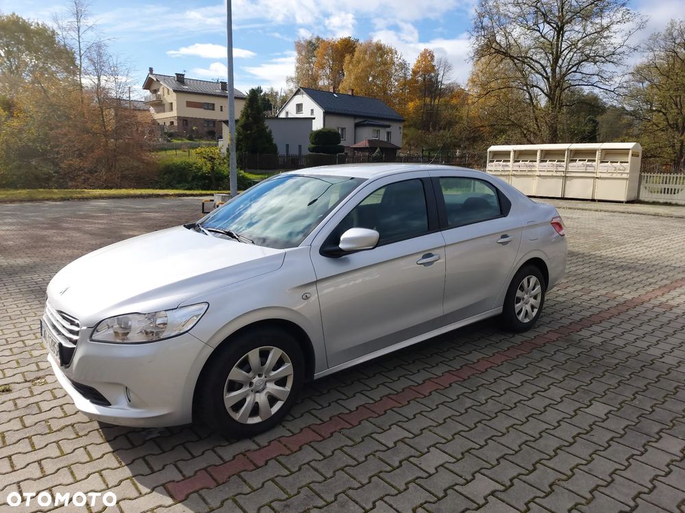 Peugeot 301 1.2 VTi/Pure Tech Active - 2