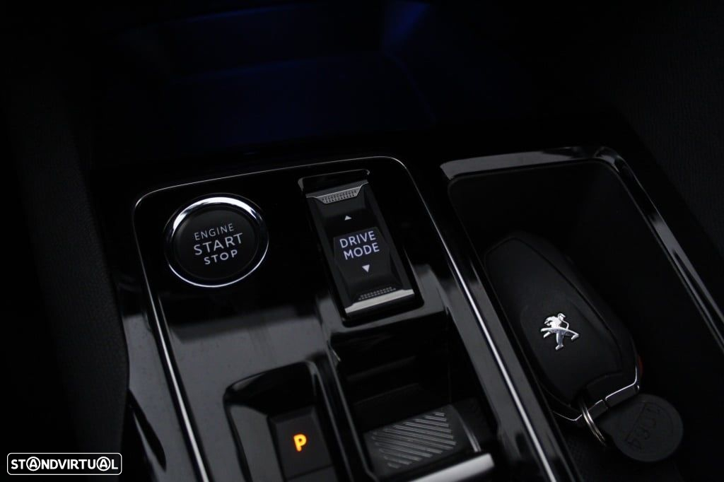 Peugeot 3008 1.5 BlueHDi Allure Pack EAT8 - 30