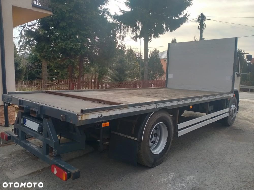 DAF LF 55.300 Salon Pierwsza rejestracja 2015 Blokada Klima Manual 8 DMC 18t - 4