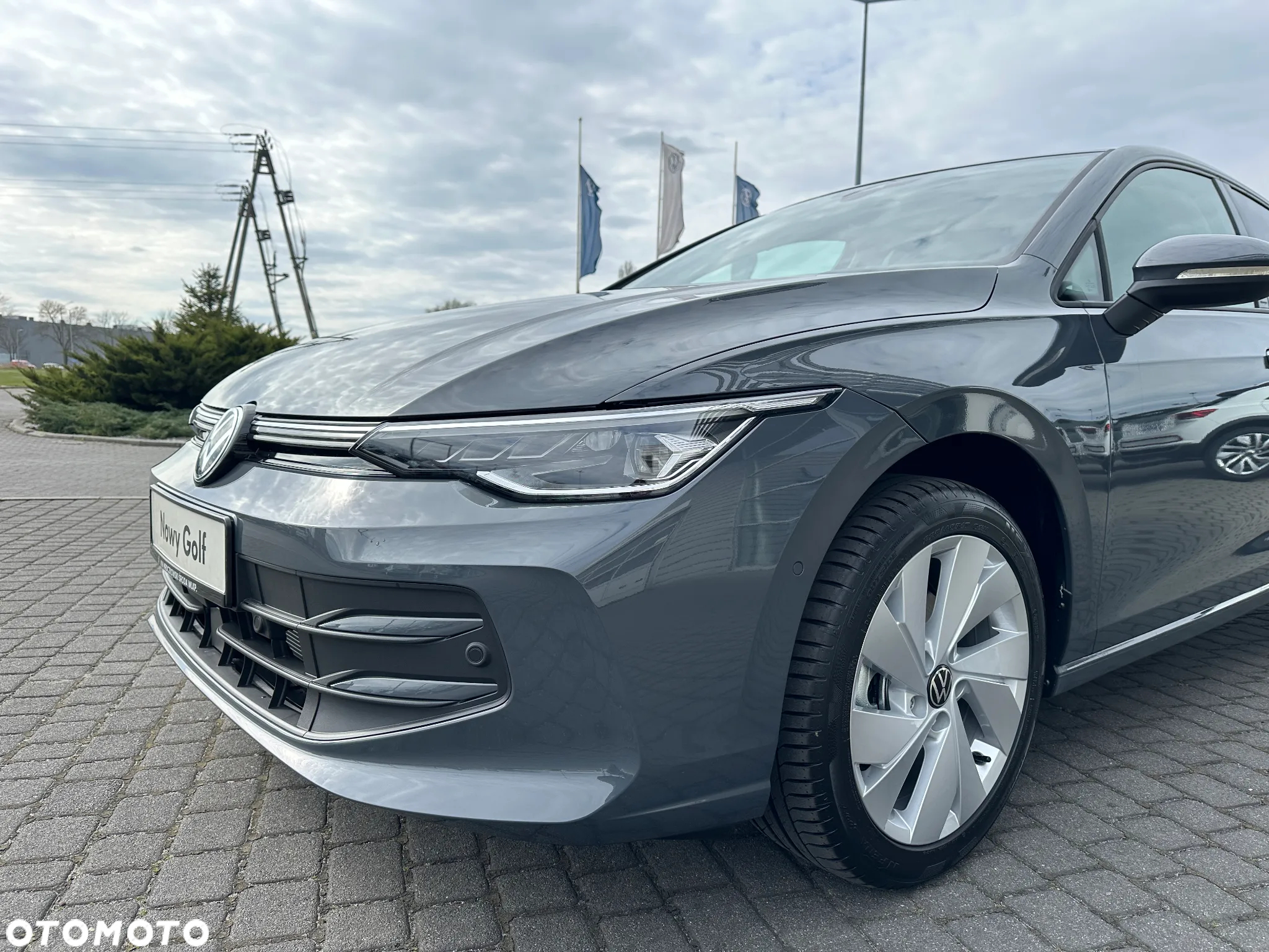 Volkswagen Golf - 14