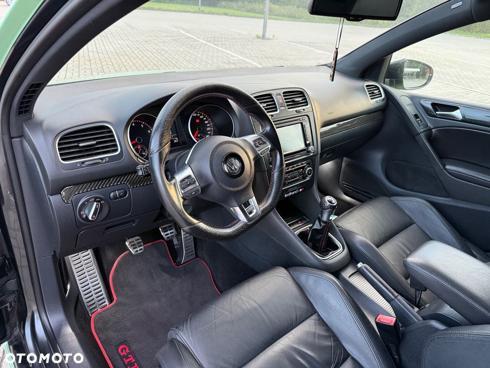 Volkswagen Golf 2.0 GTI - 17