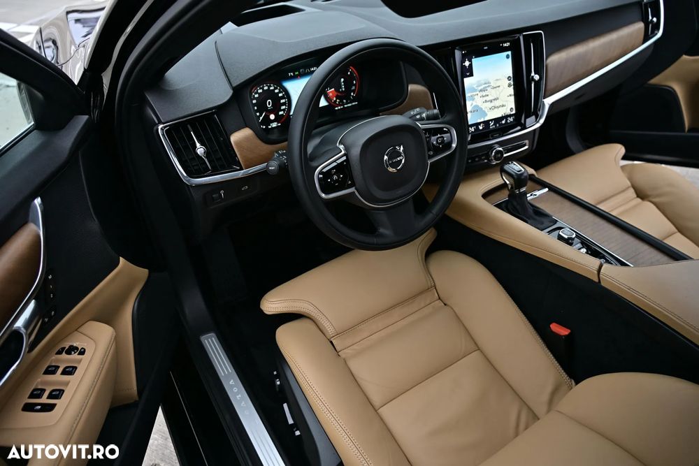 Volvo V90 D5 AWD Inscription - 32