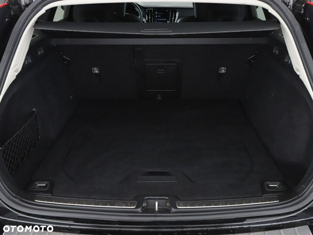 Volvo V60 B4 D Geartronic Momentum Pro - 21