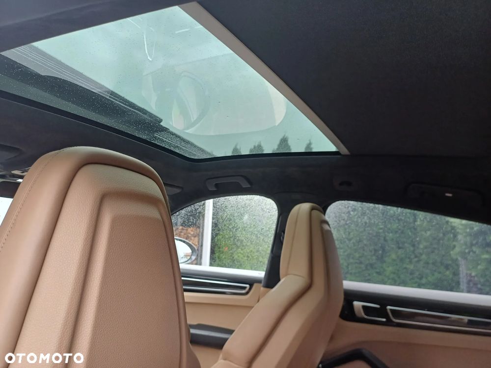 Porsche Cayenne Turbo Tiptronic S - 13