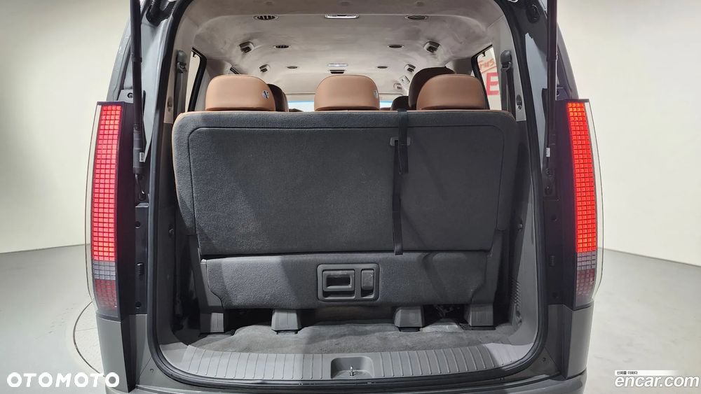 Hyundai Staria 2.2 CRDi Allrad Signature - 20