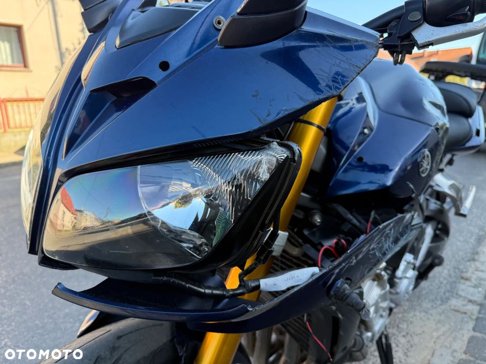 Yamaha FZ - 4