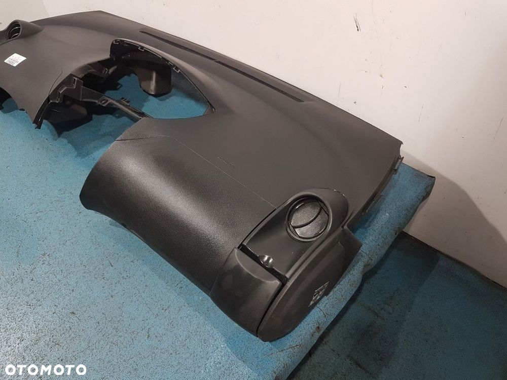 TOYOTA YARIS II DESKA ROZDZIELCZA - 4