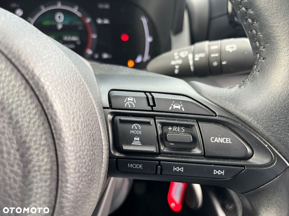 Toyota Yaris Hybrid 1.5 Style - 27