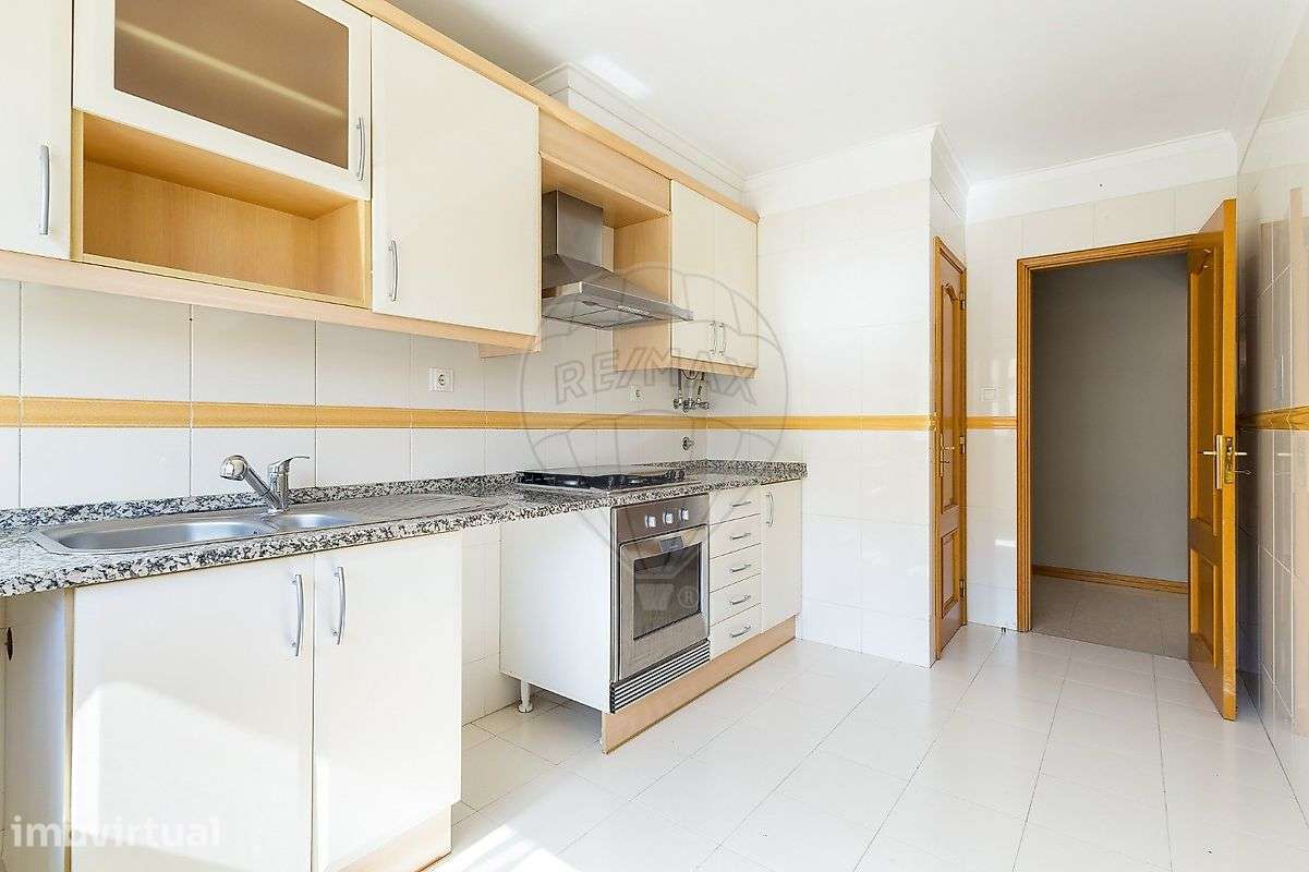 Apartamento T2 para arrendamento - Grande imagem: 2/15