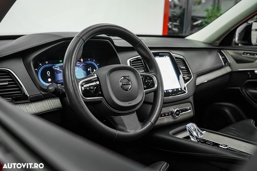 Volvo XC 90 B5 D AWD Ultimate Dark - 18