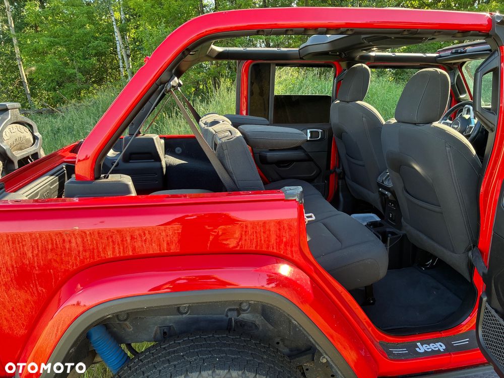 Jeep Wrangler Unlimited GME 2.0 Turbo Sahara - 14