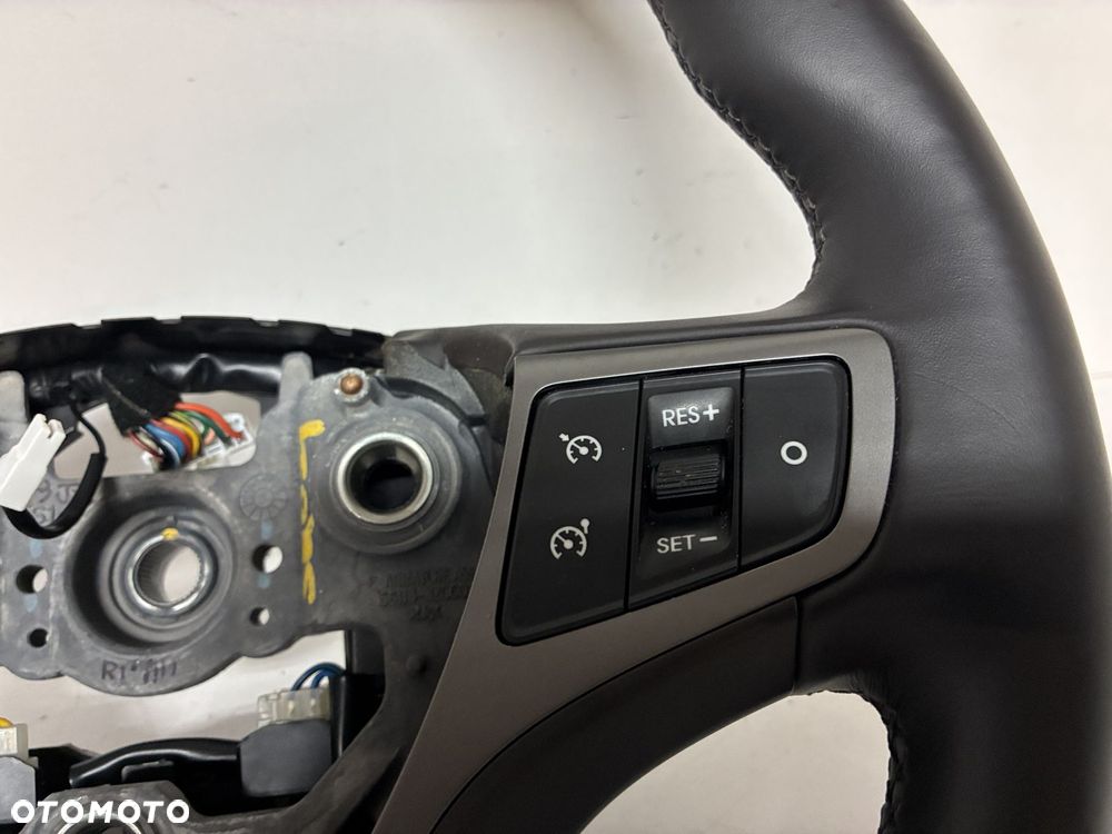 HYUNDAI I 40 LIFT  KIEROWNICA SKÓRA MULTIFUNKCJA TEMPOMAT ASYSTENPASA RUCHU ŁOPATKI - 6