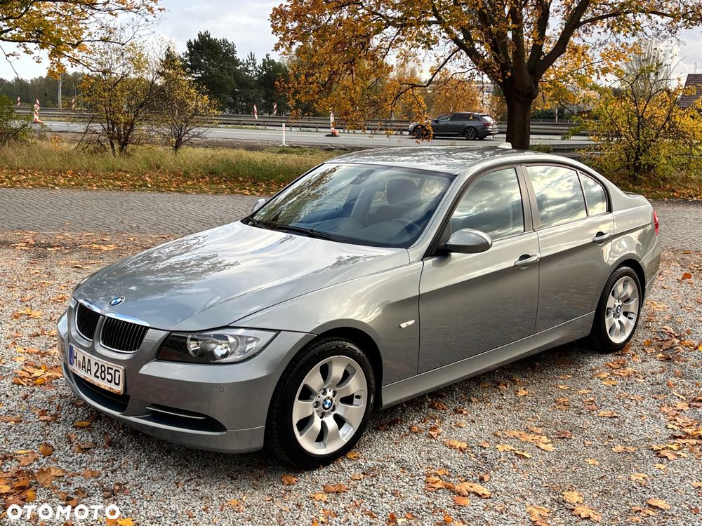 BMW Seria 3 320i - 17