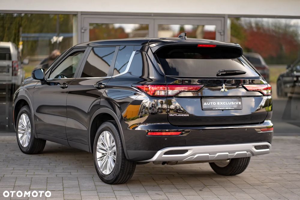 Mitsubishi Outlander - 22