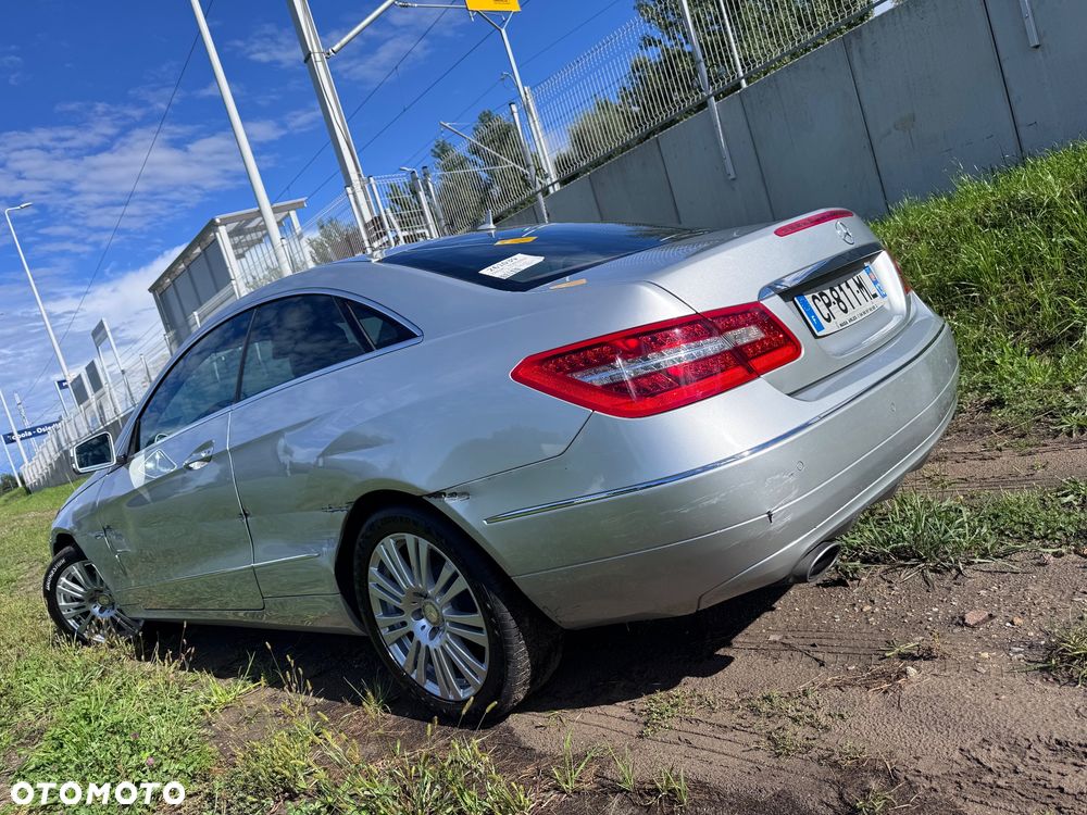 Mercedes-Benz Klasa E 220 CDI Elegance DPF - 4