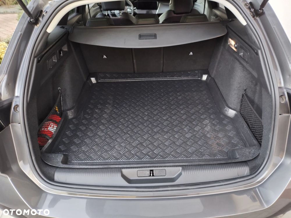 Peugeot 308 PureTech 130 EAT8 Allure Pack - 11