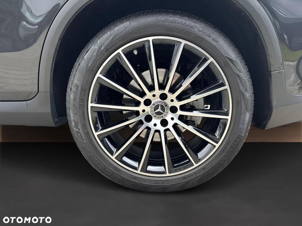 Mercedes-Benz GLC - 19
