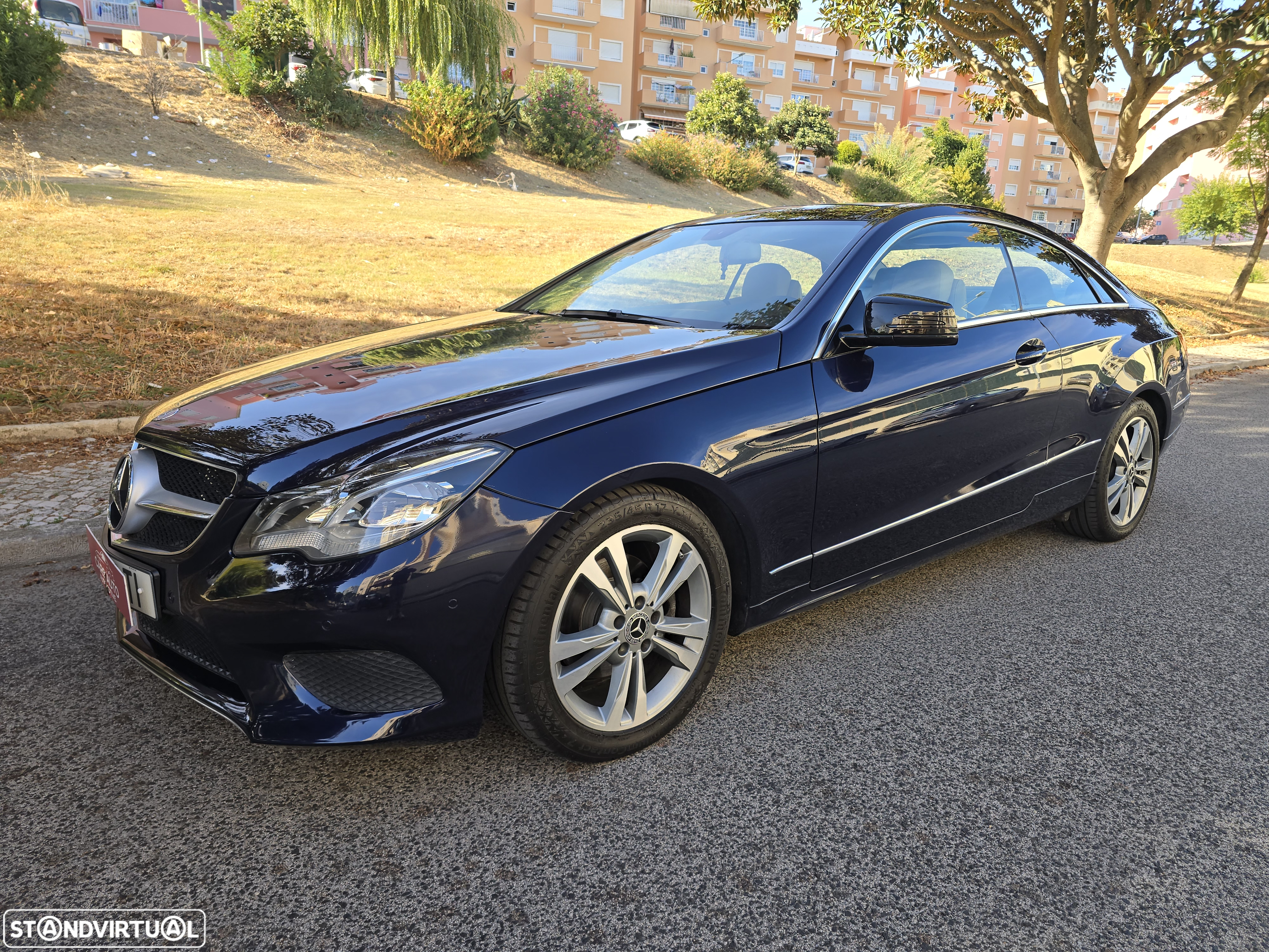 Mercedes-Benz E 220 CDi BlueEfficiency Auto - 2