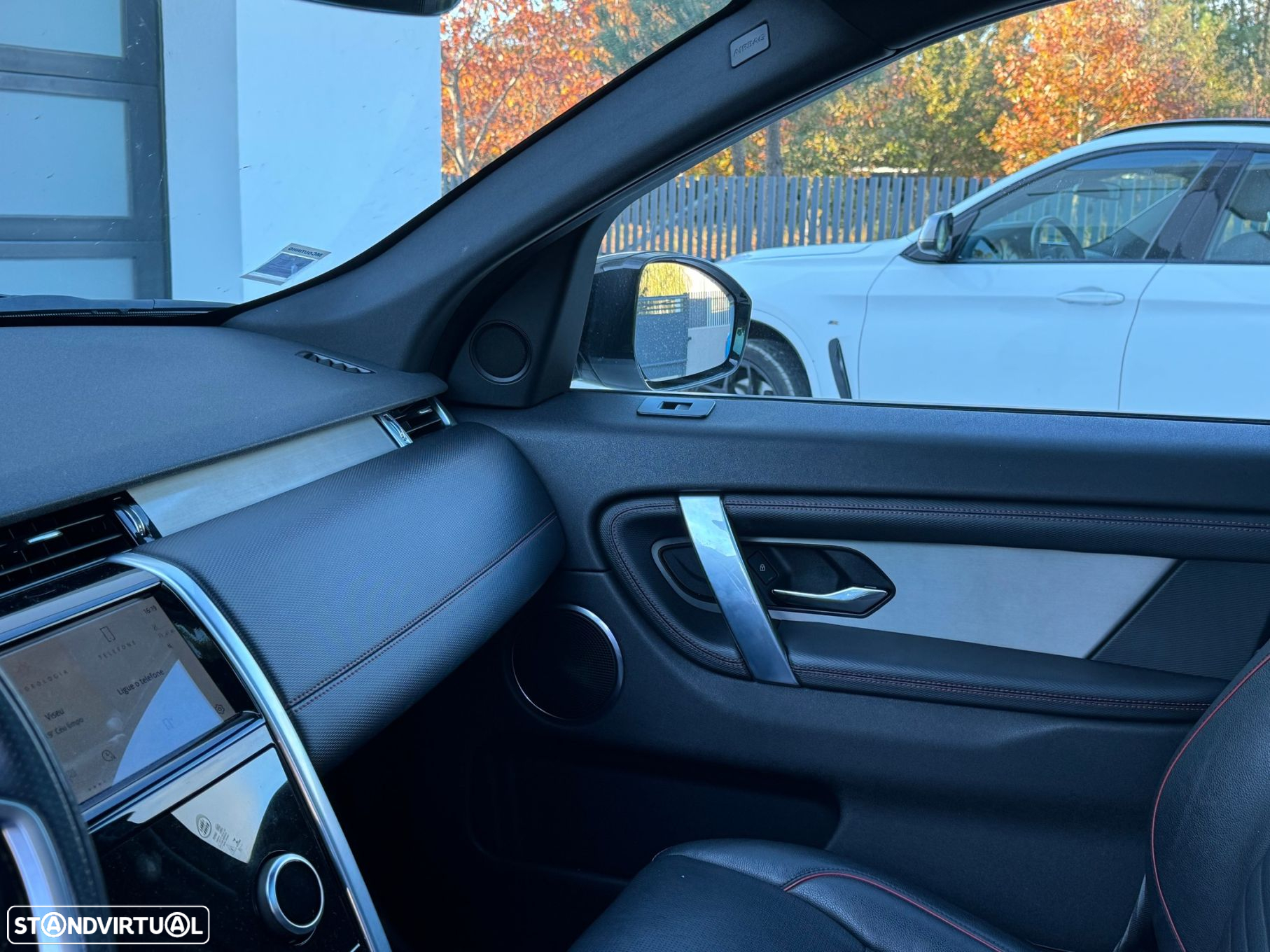Land Rover Discovery Sport 2.0 D165 R-Dynamic S - 14