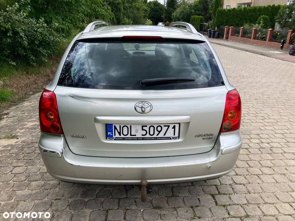 Toyota Avensis 2.0 D-4D Combi - 4