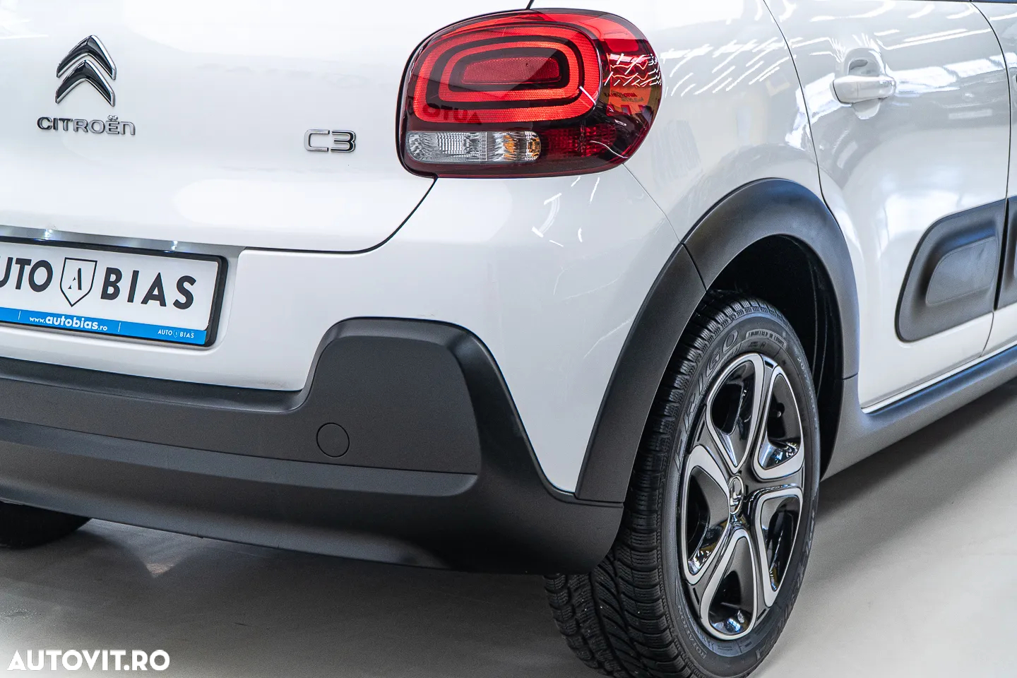 Citroën C3 1.2 PureTech S&S BVM5 Shine - 37
