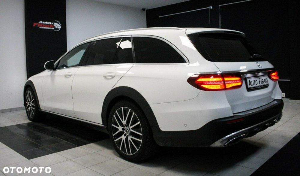 Mercedes-Benz Klasa E - 7