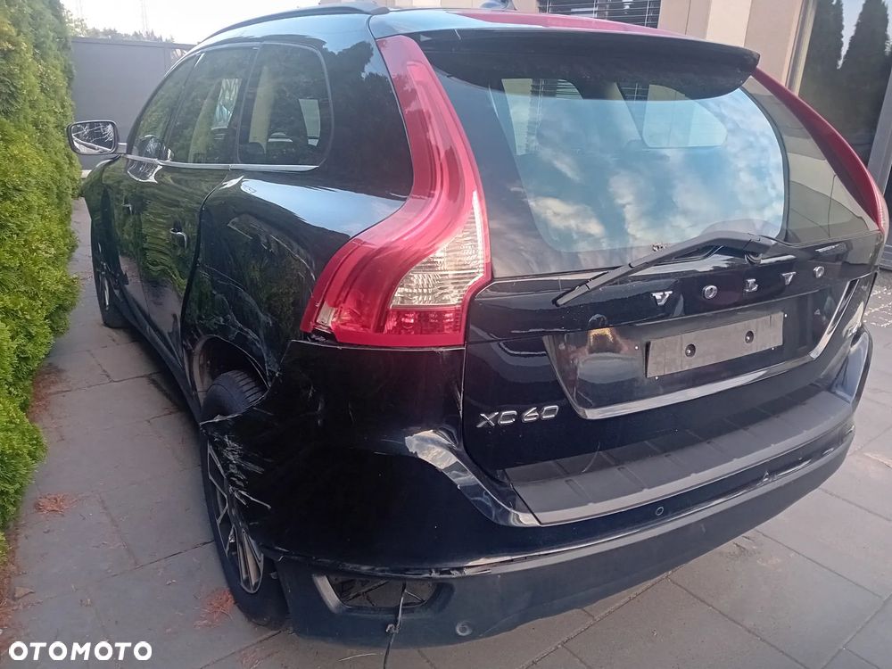 Volvo XC 60 D4 Geartronic Kinetic - 2