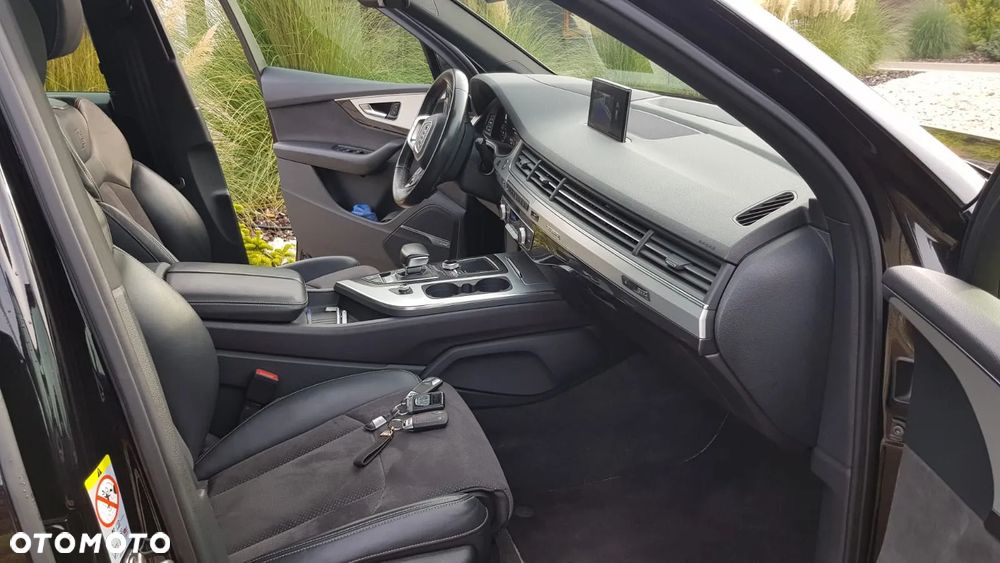 Audi Q7 - 25