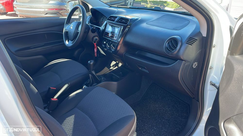 Mitsubishi Space Star - 9