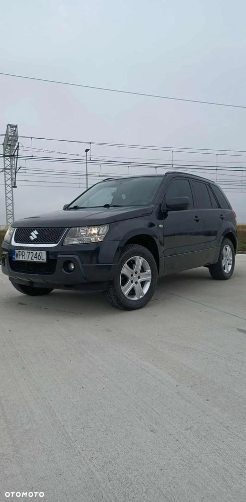 Suzuki Grand Vitara 2.0 De luxe - 1