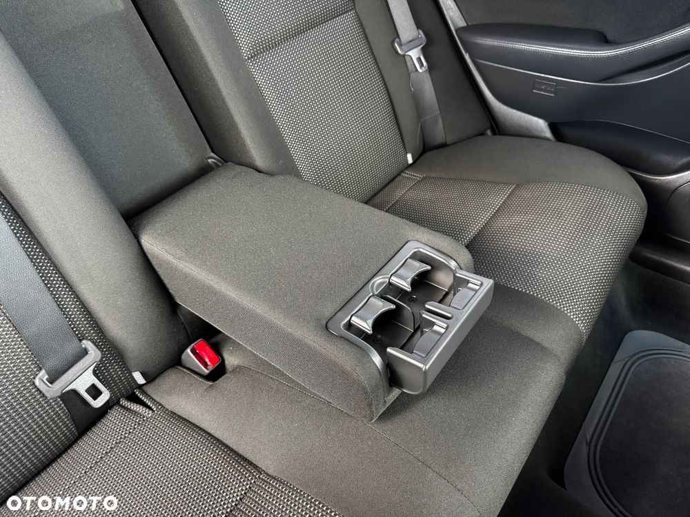 Toyota Avensis 1.8 VVT-i Executive - 33